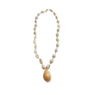 SEASHELL HANDMADE NECKLACE WITH PENDANT